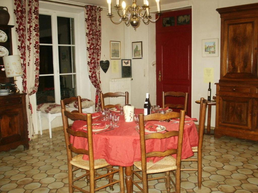 Crux-la-Ville Chambres D'Hotes - Domaine Des Perrieres מראה חיצוני תמונה